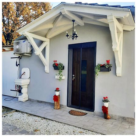 La Casina Bed & Breakfast Trecasali Eksteriør bilde